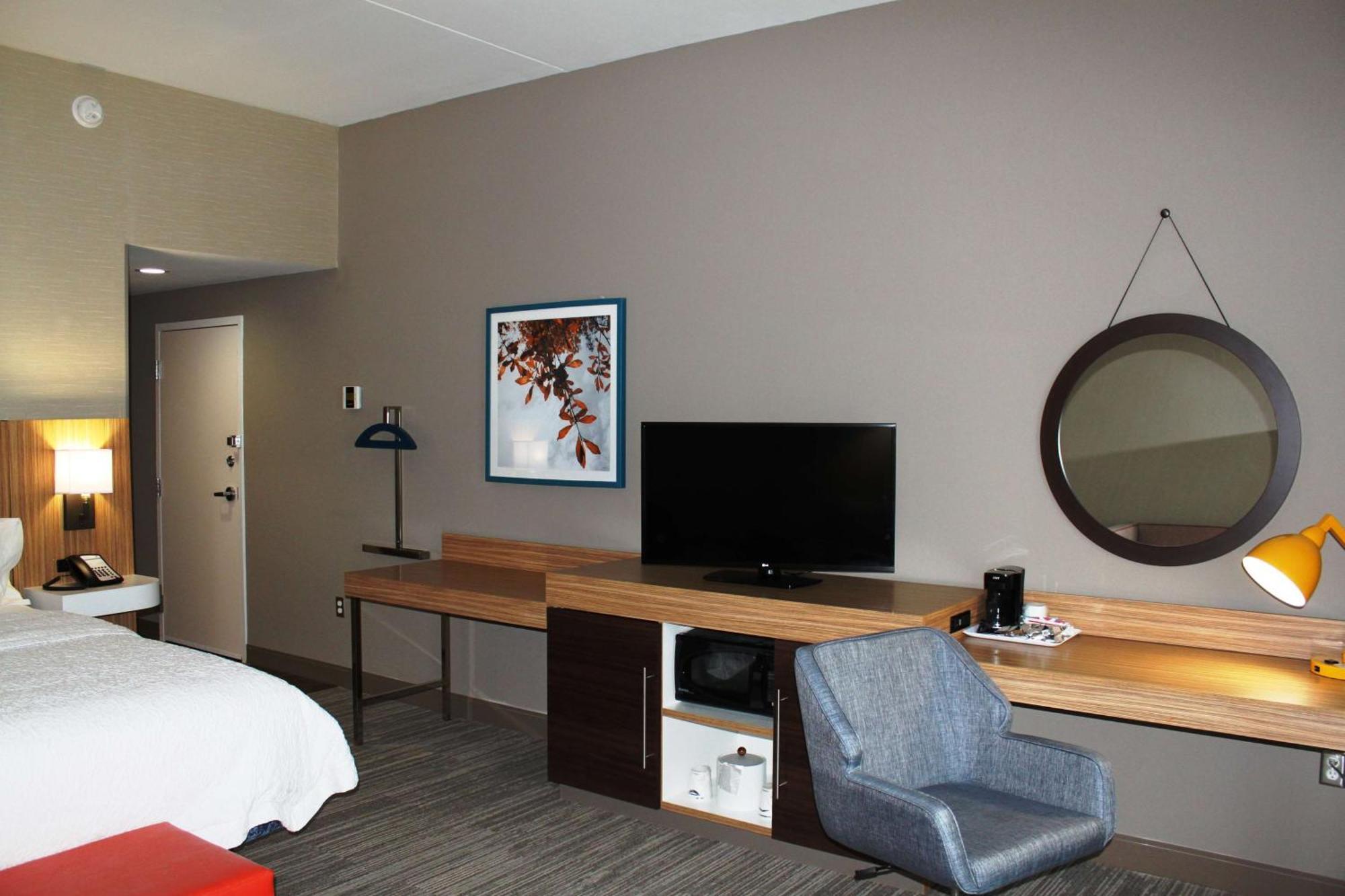 Hampton Inn Forsyth Eksteriør bilde