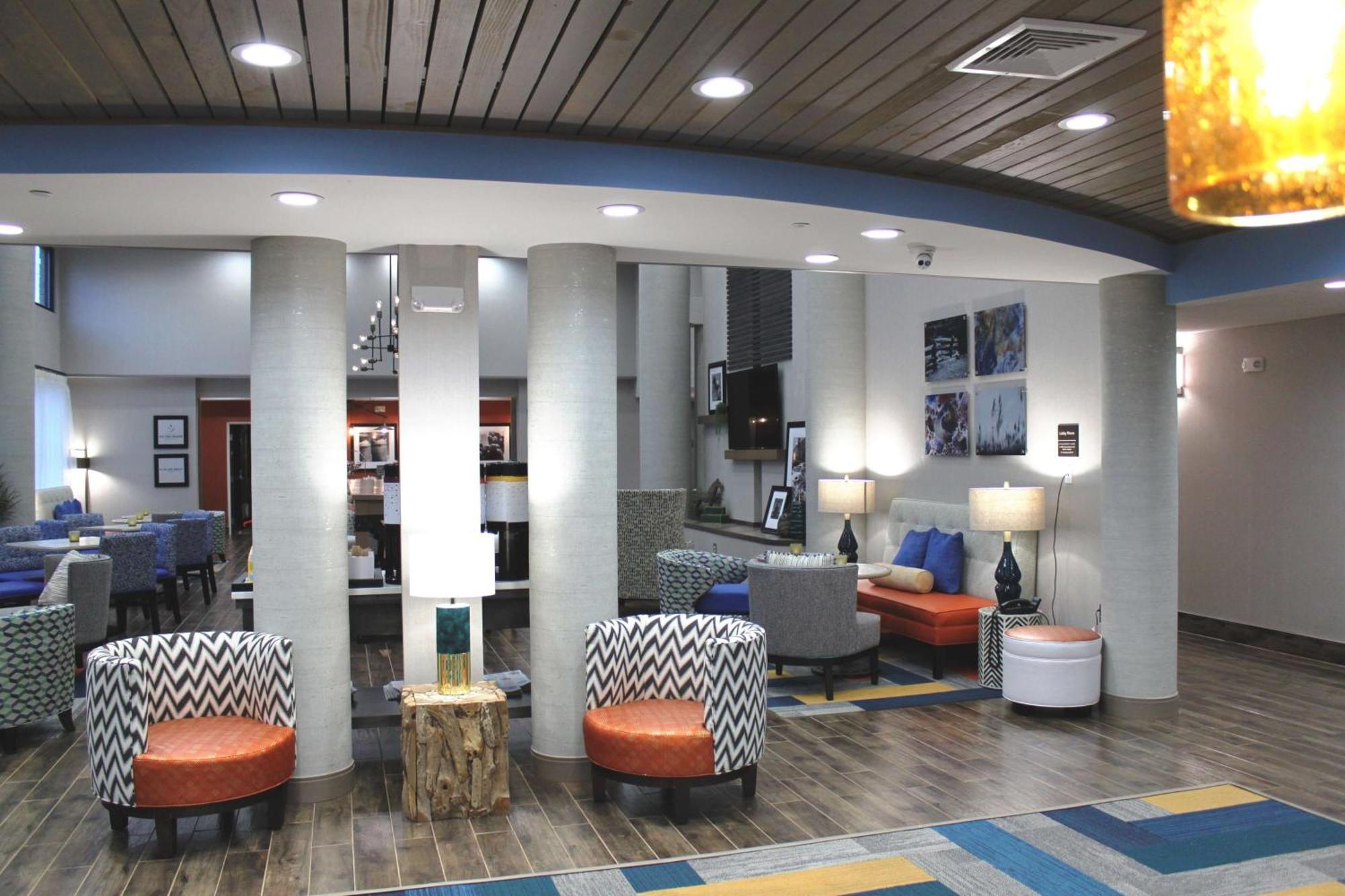 Hampton Inn Forsyth Eksteriør bilde